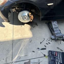 Break Pads And Rotor Any Vehicle 🛠️✅