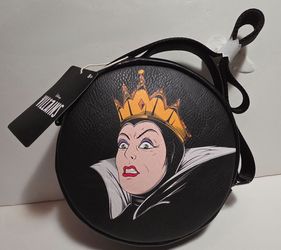 Disney Evil Queen Villans apple Crossbody New With Tags