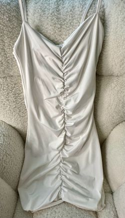 White Ruched Bodycon Mini Dress – Size Medium (Never Worn)