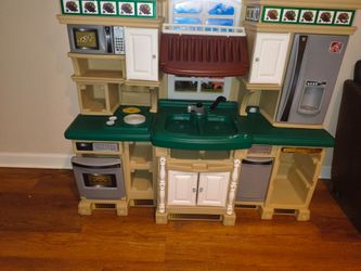 Classic play kitchen toy