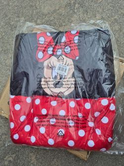 Minnie Mouse 23" Saucer Chair