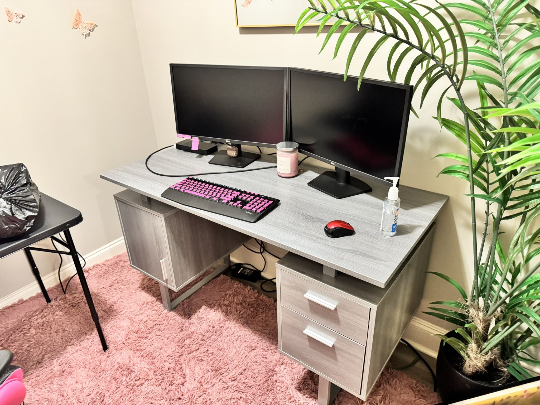 Spacious Gray Desk