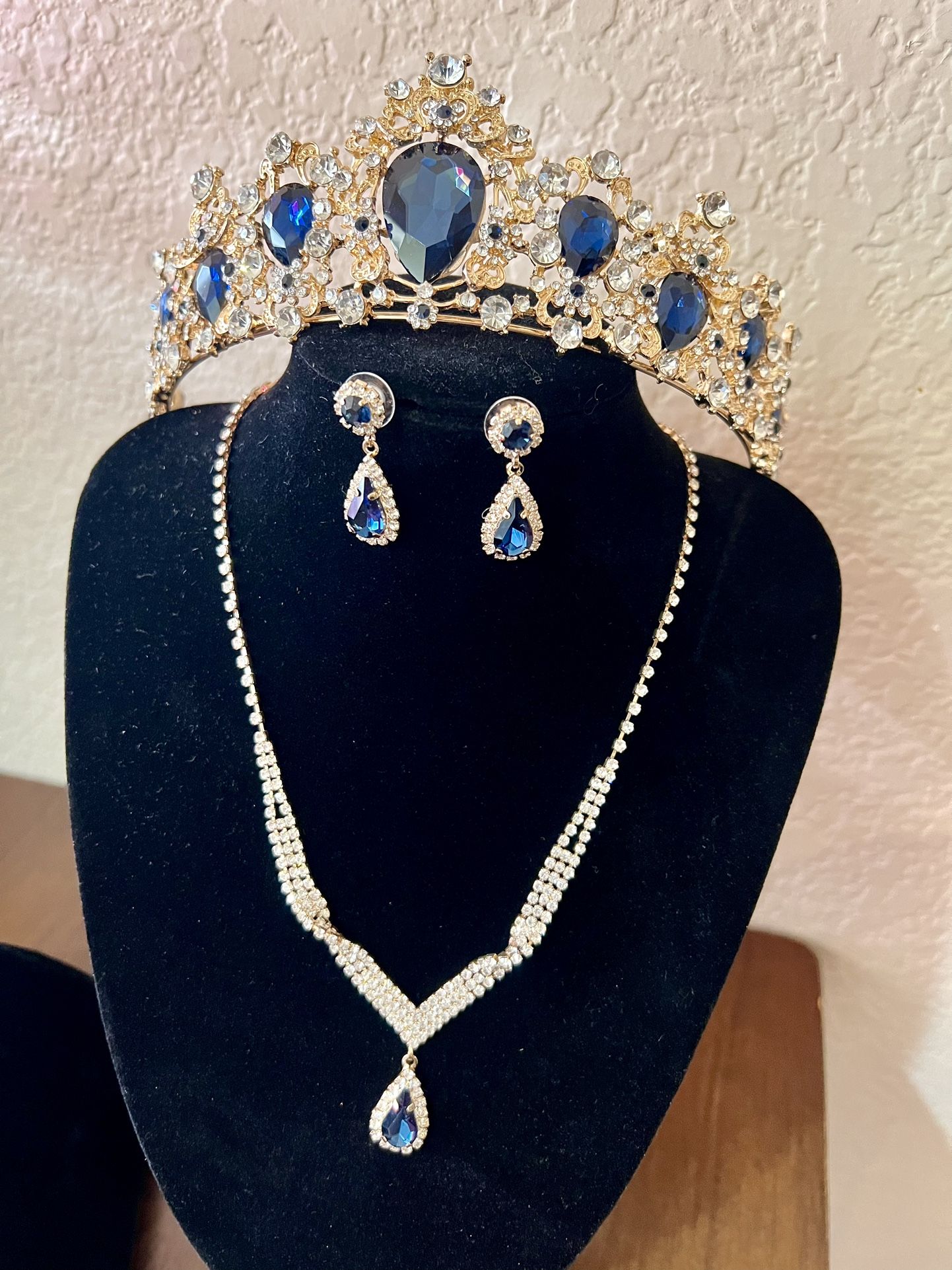 Set De Corona En Azul Marino Para Quinceañera