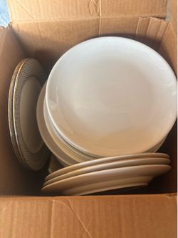 2 Vanity’s and Glass Plates