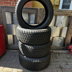 Bridgestone Blizzak DM-V2 275 45 20 New Takeoffs