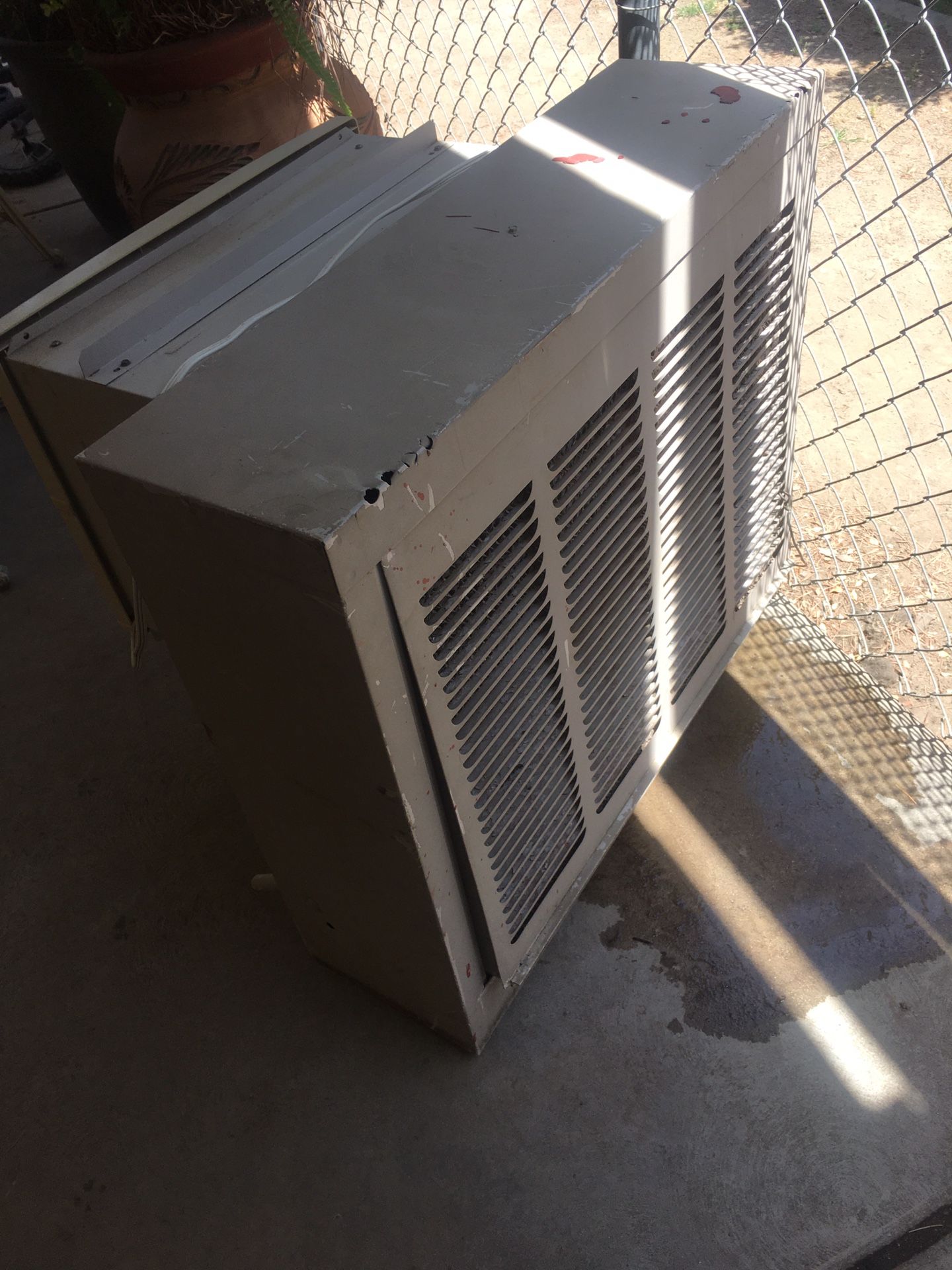 Used swamp cooler for Sale in Fresno, CA OfferUp