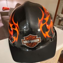 Harley-Davidson adjustable safety hard hat.