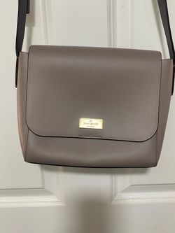 Kate spade crossbody nice purse is small $45