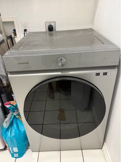 Samsung laundry machine set