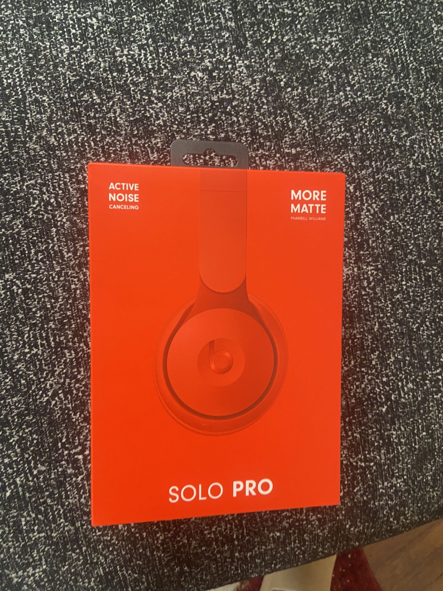 Beats Solo Matte Red Noise Canceling Headphones 