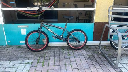 black bmx bike 