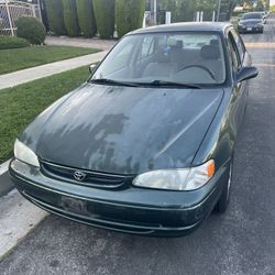 Toyota. 2000. 91k Miles 