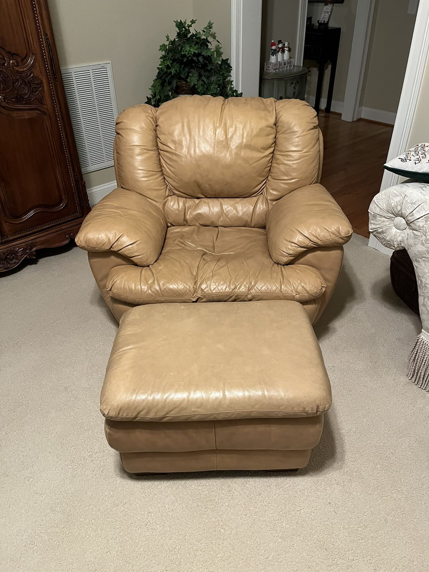 Leather Chair With Ottoman