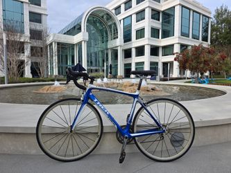 19.5 lb. All-Carbon Trek Madone 4.5 Racing Bike