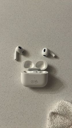 AirPods