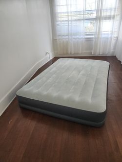 Queen Air Mattress
