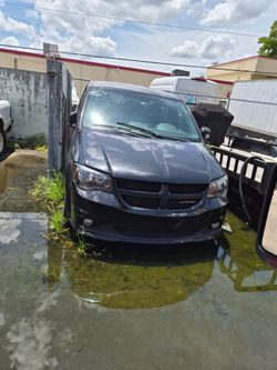16 dodge caravan parts Only