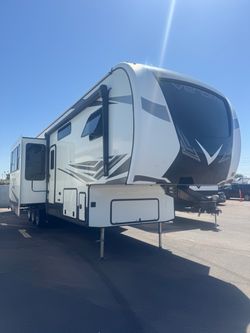 2021 KZ Venom 3815TK