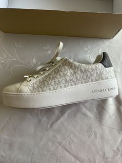 Michael Kors Size 8.5 women’s shoe