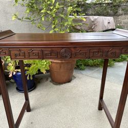 Chinese rosewood nesting tables