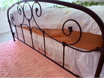 Metal king Bed frame