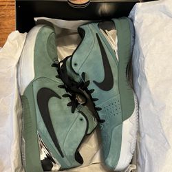 Kobe Girl Dad Size 12