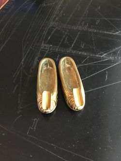 Vintage Set Of Brass Shoes Ashtrays Cigarette Rests Are Movable