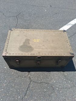 Transit box/foot locker