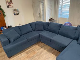 Couch sectional