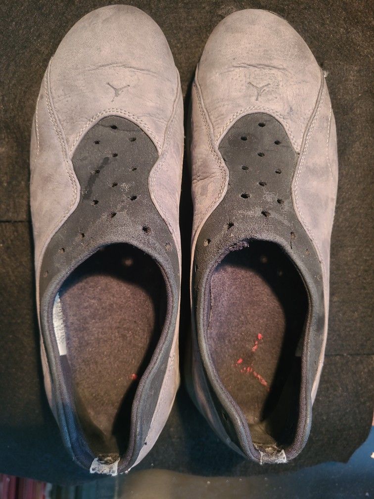 Air Jordan Men's Size 9.5 US Slip On