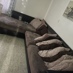 Sectional Couch 