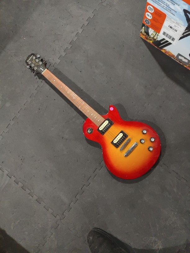 Epiphone Les Paul Model Studio LT Electric Guitar