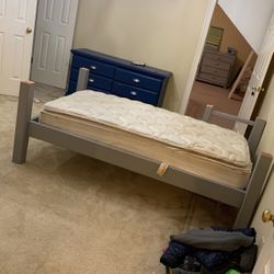 Custom Wooden Bed Frame And Mattress