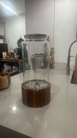 Large Wood beverage dispenser like new