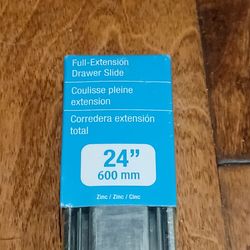 24" Richelieu Drawer Slide