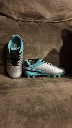 DSG Kids Soccer Cleats Size 11