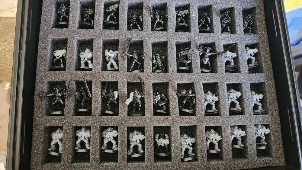 Warhammer 40k Figures and Citadel Case