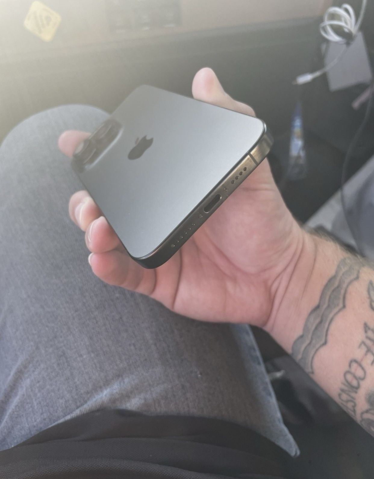 Unlocked Apple iPhone 15 Pro Max 256GB Capacity…