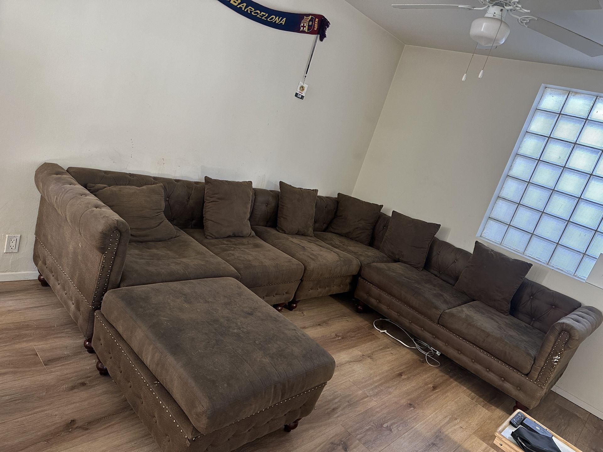 Big Couch. Pick Up date Dec 18th Or 19th.