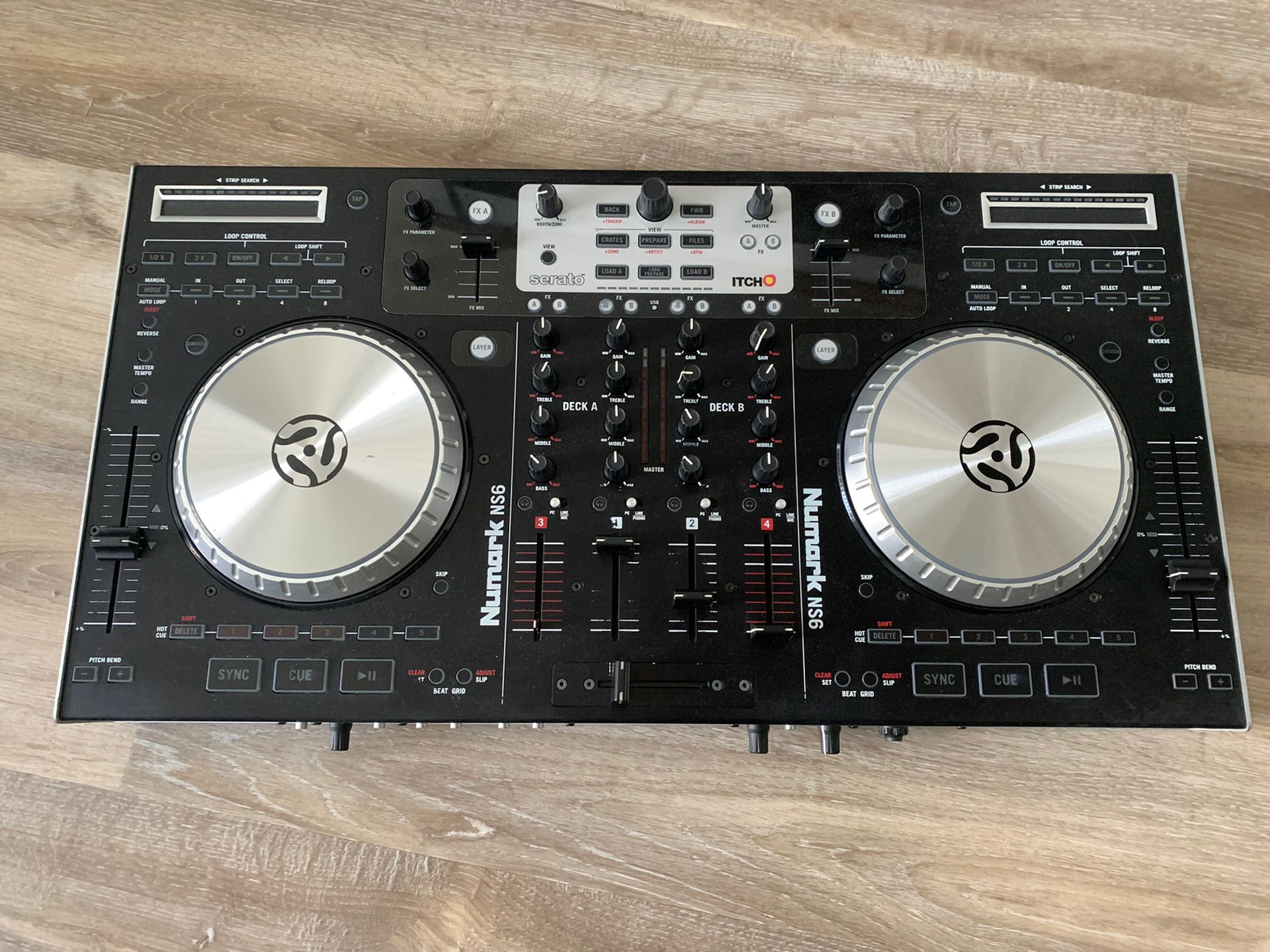 Numark NS6 DJ Controller
