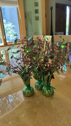 Weighted table decor