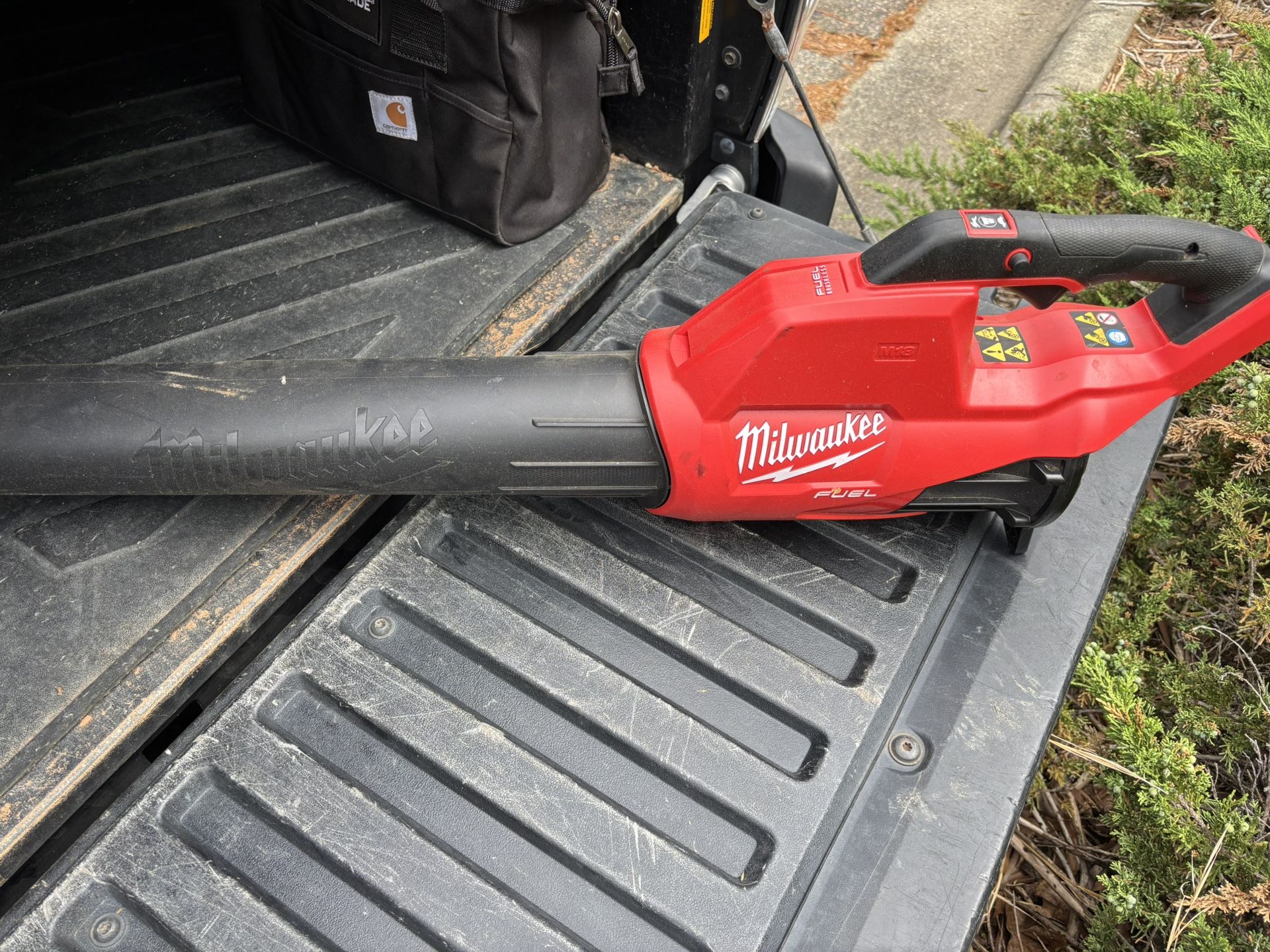 Milwaukee M18 Blower With Battery And Charger