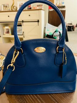 Beautiful Royal blue COACH pebbles leather mini Cora domed crossbody bag in new condition