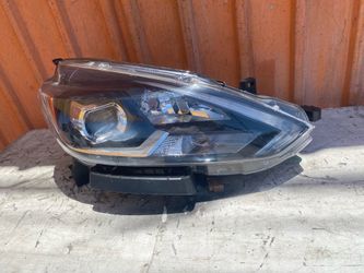 Headlight Nissan Sentra, right passenger side, LED projector 2016-2019 OEM