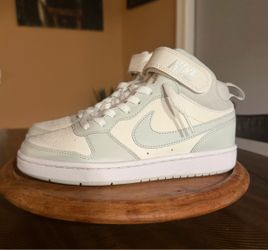 NIKE Court Borough MID 2 GS Sail