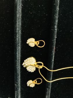 18 Kt Gold Plated necklace and earrings set