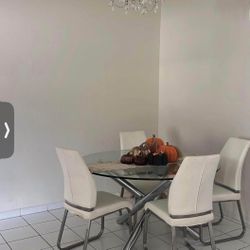 Juego De Comedor Casi Nuevo 