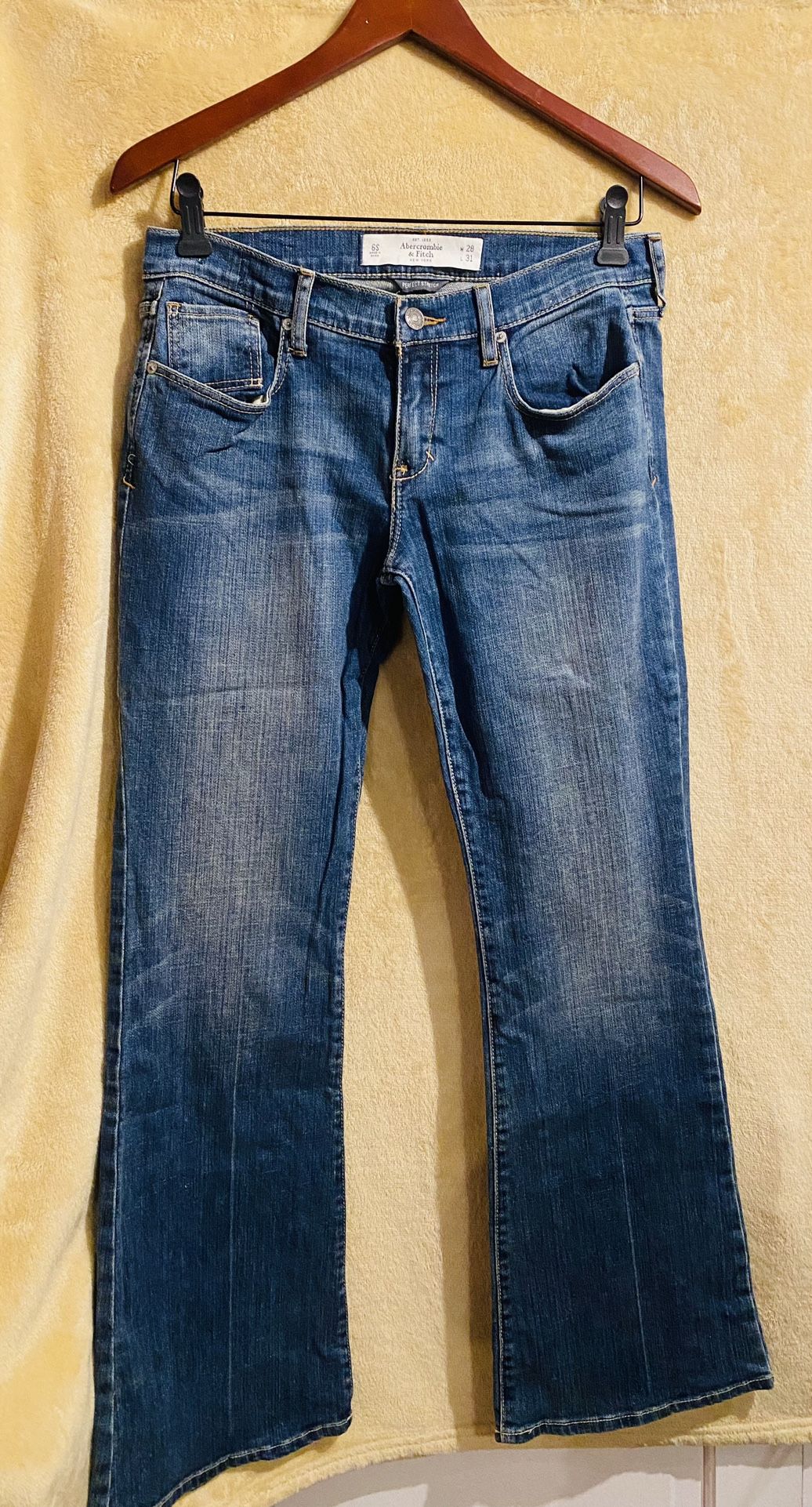 Abercrombie & Fitch~ Women’s Jeans