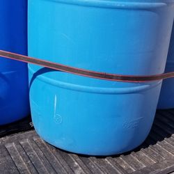 Se. Venden Botes Para El Agua