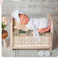 Newborn Baby Photography Prop White Wood Mini Bed 